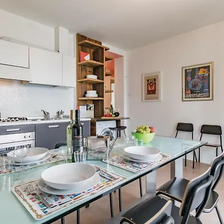 Two-bedroom 0 In -co- Appartement